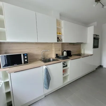 Kenji Apartment 公寓